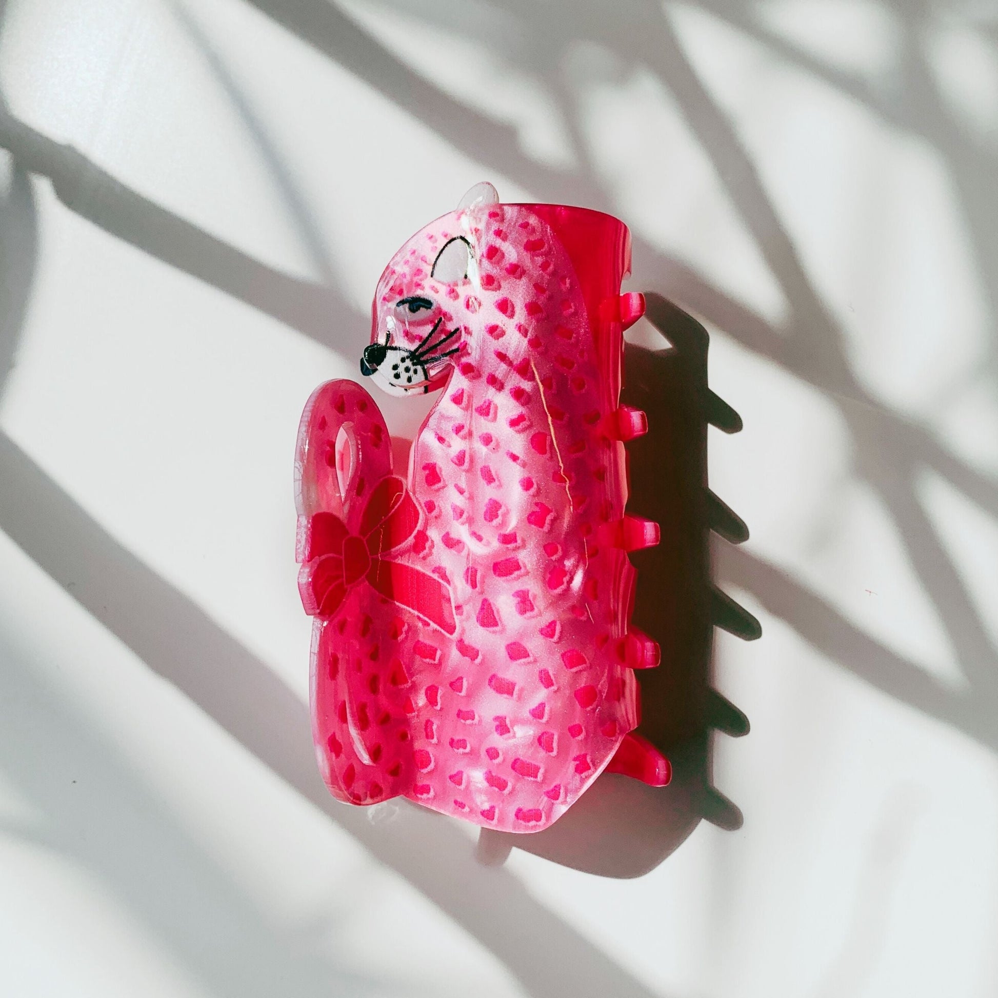 Velvet Claws Pink Leopard Hair Claw | Claw Clip in Velvet Travel Bag