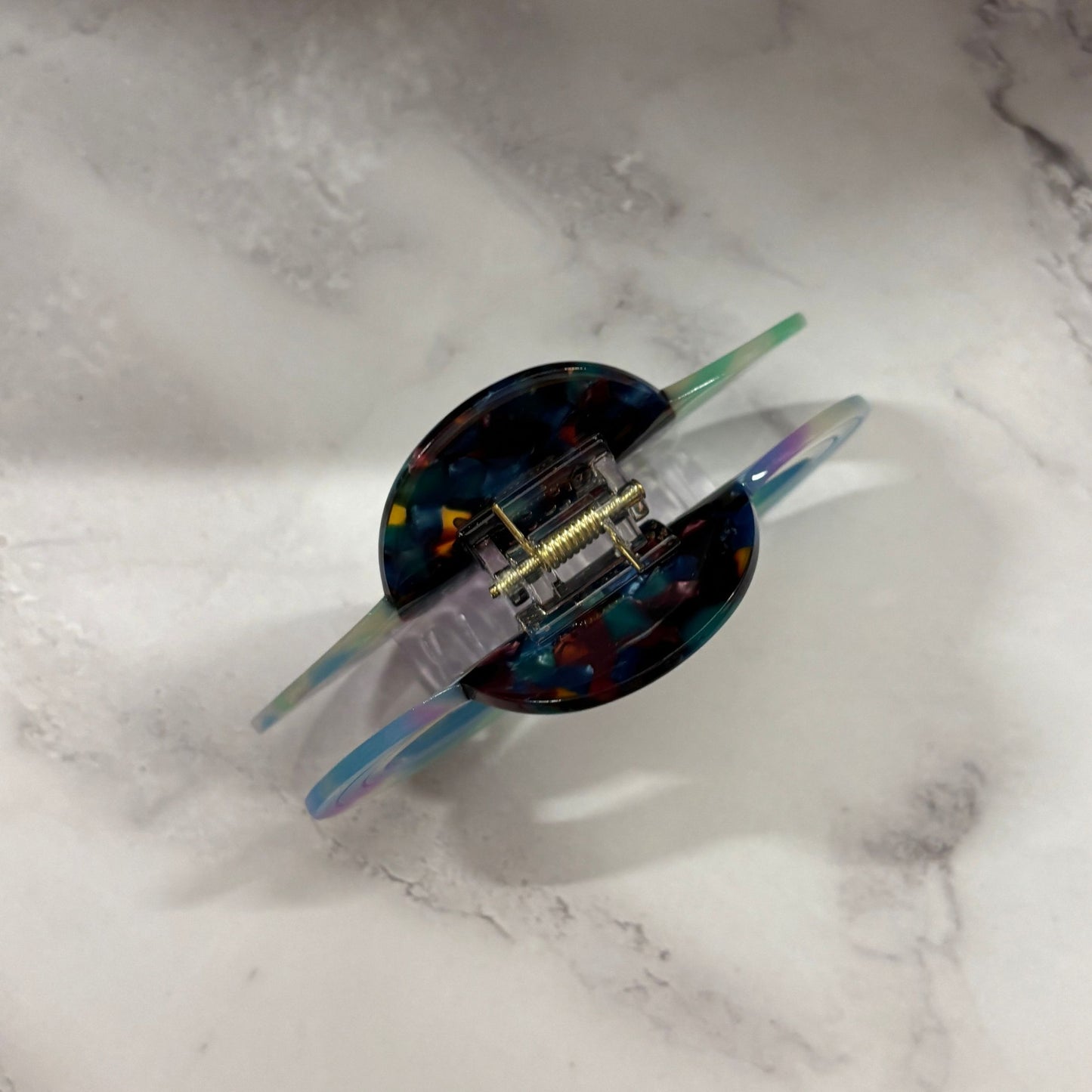 Velvet Claws Pretty Planet Hair Claw | Claw Clip in Velvet Travel Bag