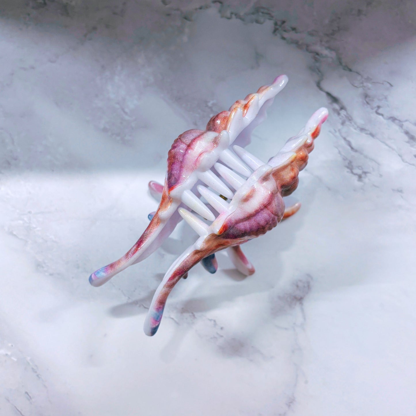 Velvet Claws Realistic Conch Shell Hair Claw in Mermaid Colors | Claw Clip in Velvet Travel Bag