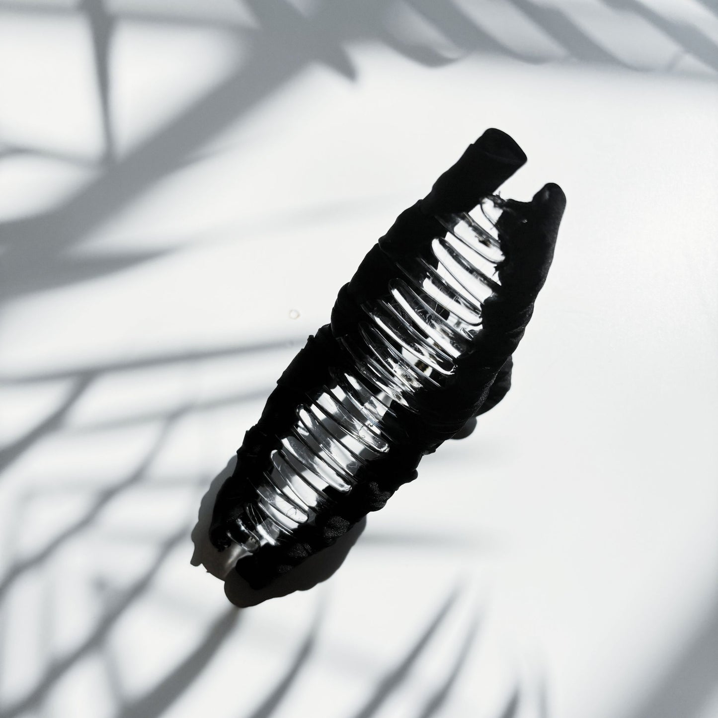 Velvet Claws Ultra Profesh Satin Wrapped Thin Hair Claw in Black