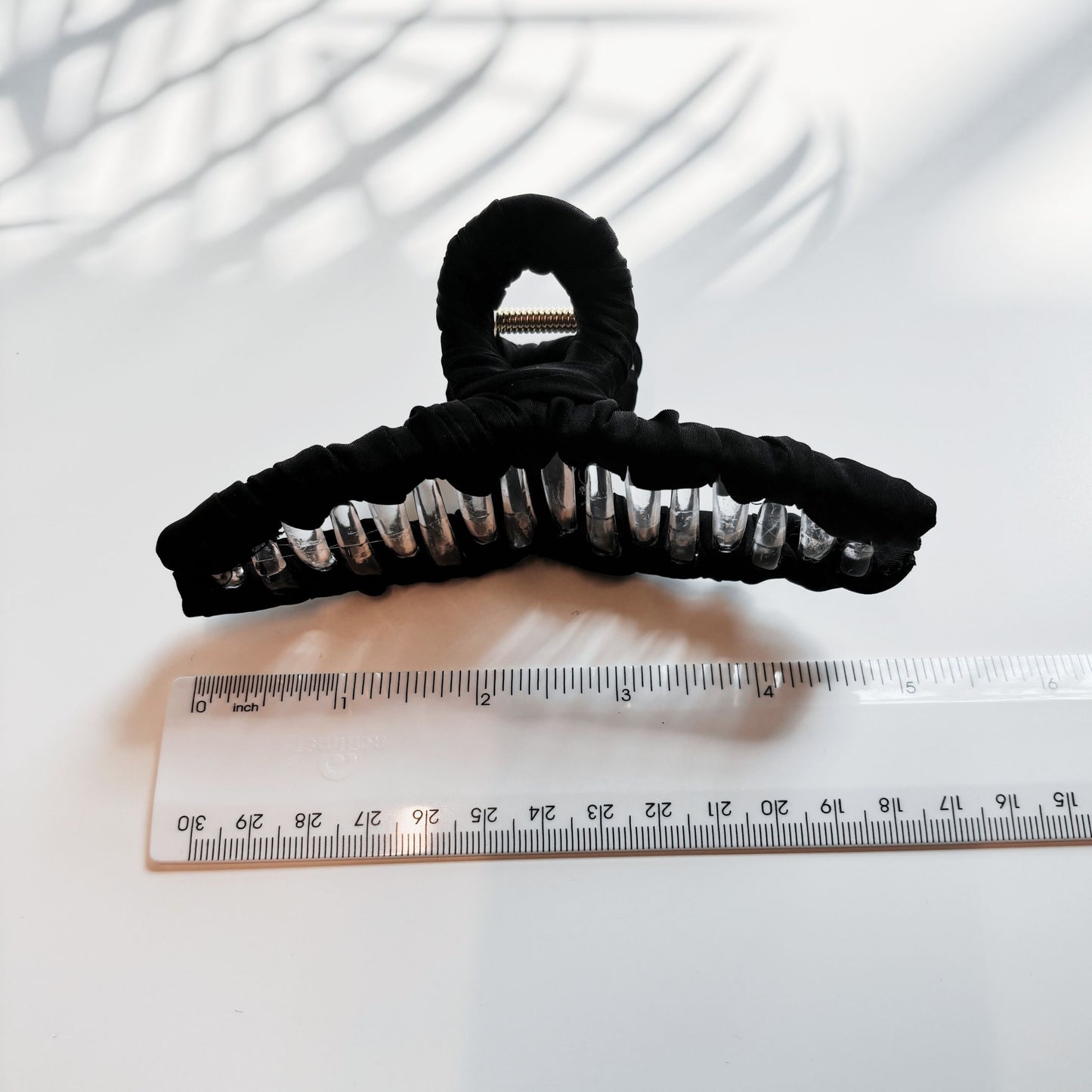 Velvet Claws Ultra Profesh Satin Wrapped Thin Hair Claw in Black