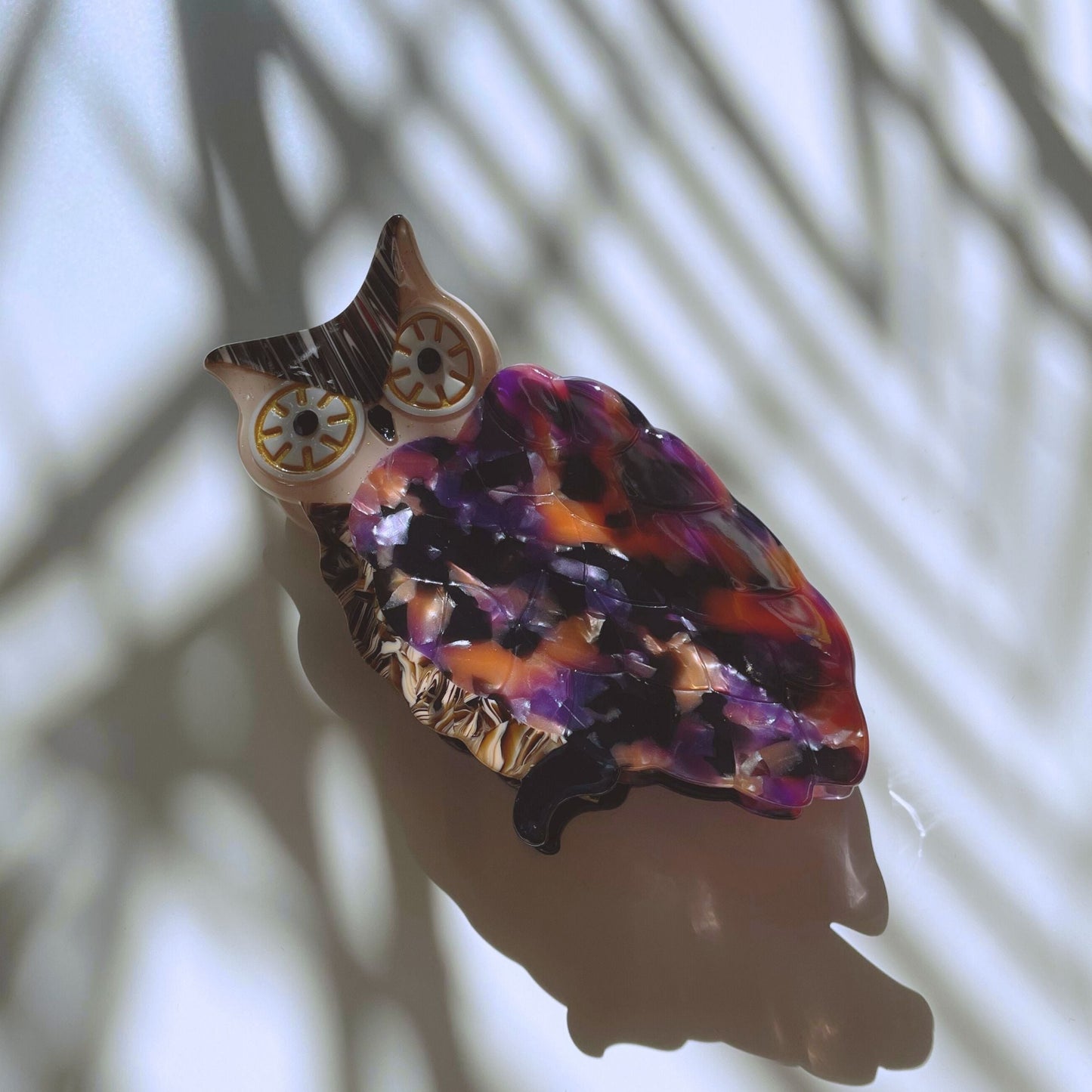 Velvet Claws Wide Eye Owl Hair Clip | Claw Clip in Velvet Travel Bag