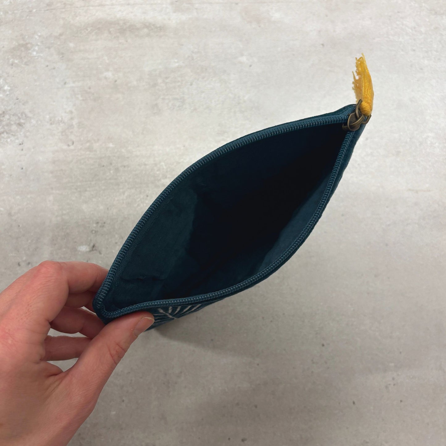 Velvet Leaf Garden Coin Purse | Embroidered Cotton Pouch & Nature-Inspired Gift for Her