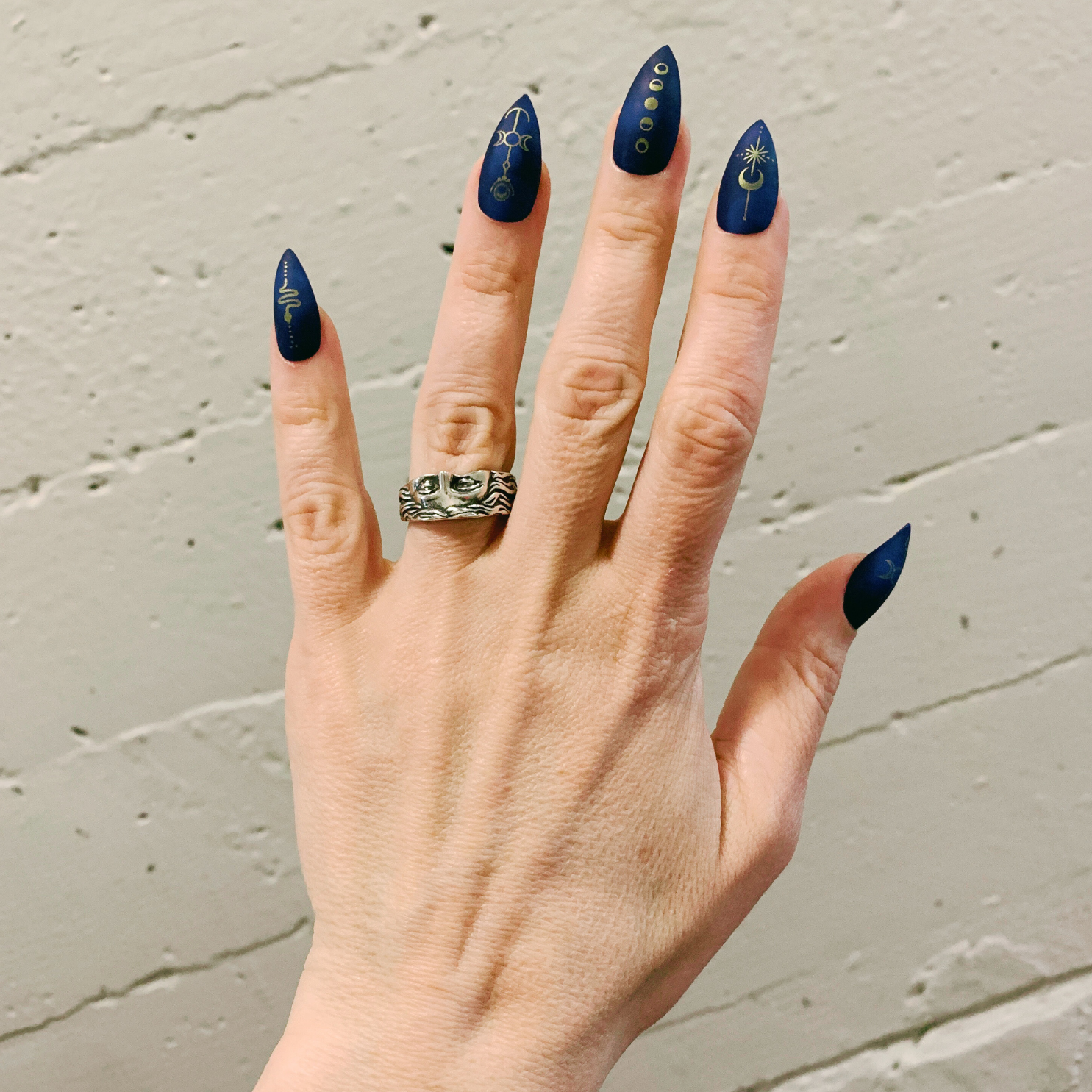 Venus De Milo Statue Adjustable Ring in Silver