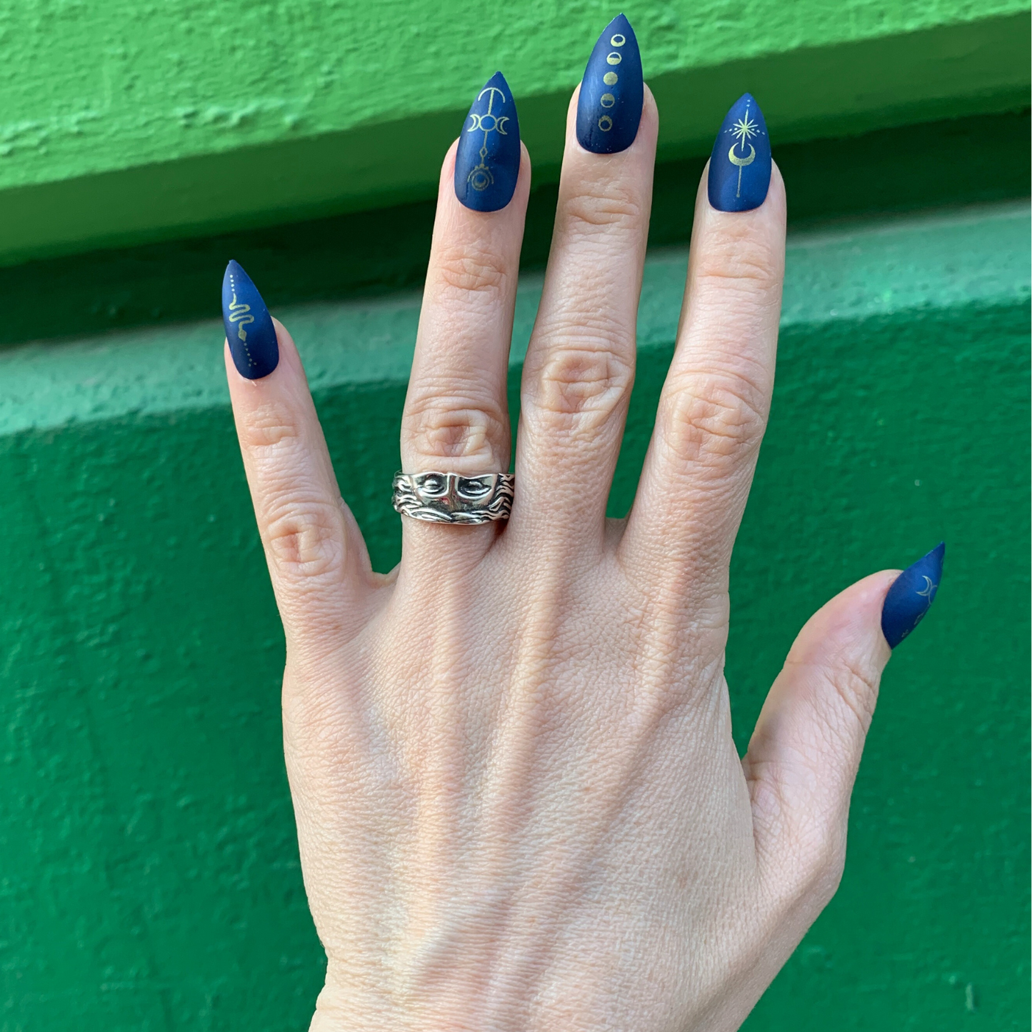 Venus De Milo Statue Adjustable Ring in Silver