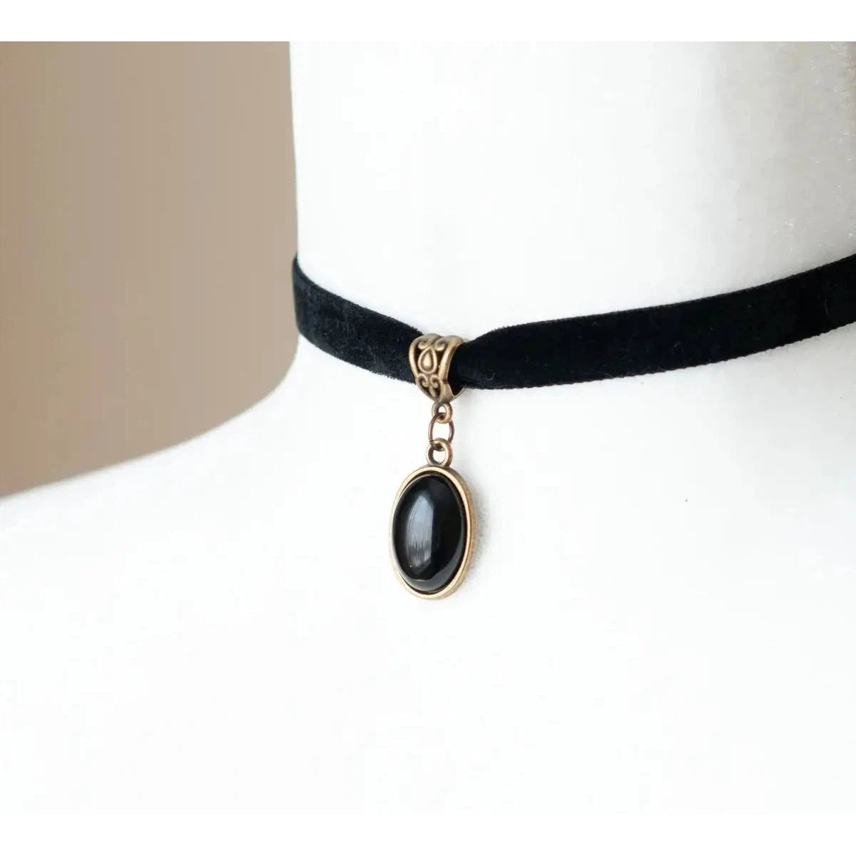 Victorian Black Velvet Choker with Agate Gemstone Pendant