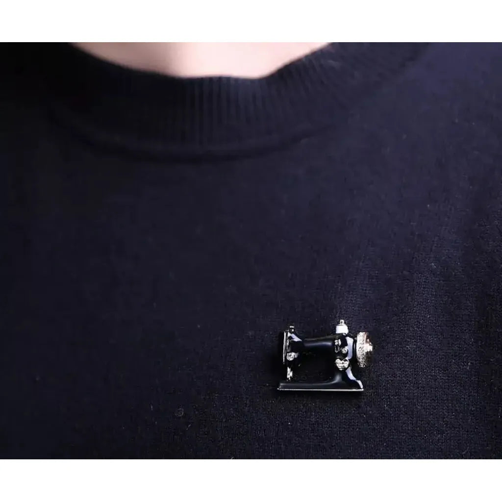 Vintage Sewing Machine Brooch | Black & Gold Enamel Pin with Rhinestones | Sewing & Craft Jewelry Gift
