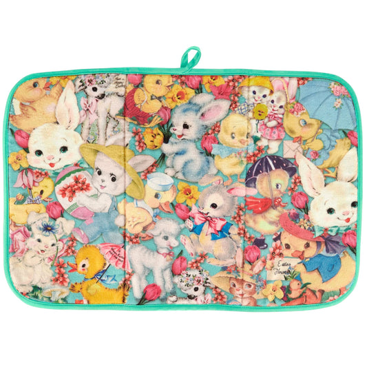 Colorful drying mat with vintage-style rabbit design 
