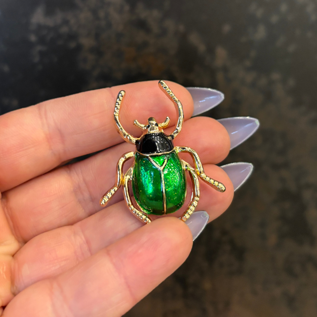 Classic Brooch Collection in Metal Alloy [8 Style Options]
