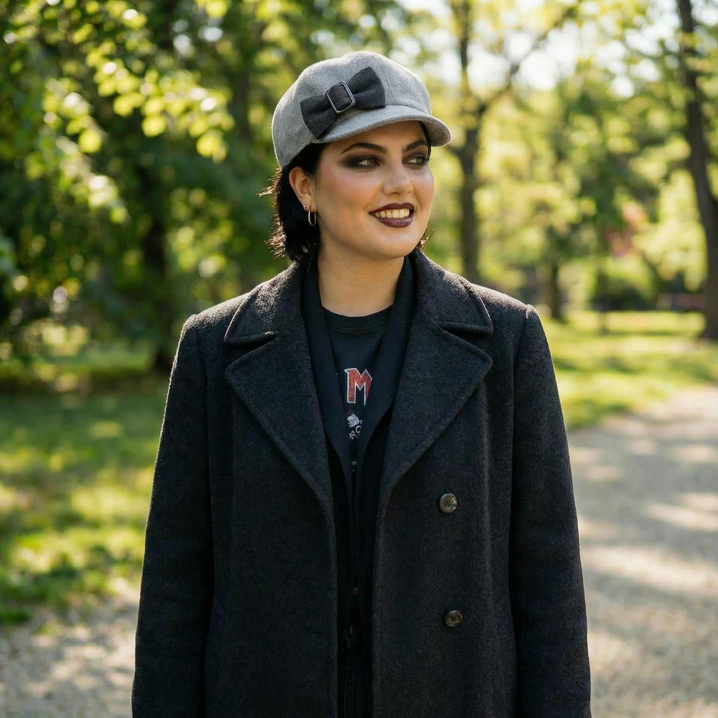 Women’s Fleece Bow Retro Winter Cap | 6 Panel Hat with Short Brim (Black/Red or Light Grey/Grey)