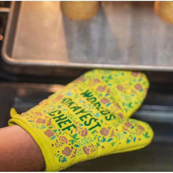 World's Okayest Chef Oven Mitt in Yellow | Funny Pot Holder