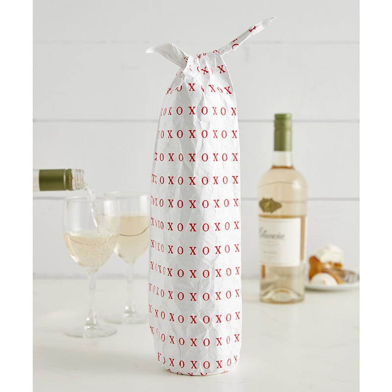 XOXO Tyvek Wine Bag | Waterproof Carrier Beverage Gift Bag | 9" x 3.75"