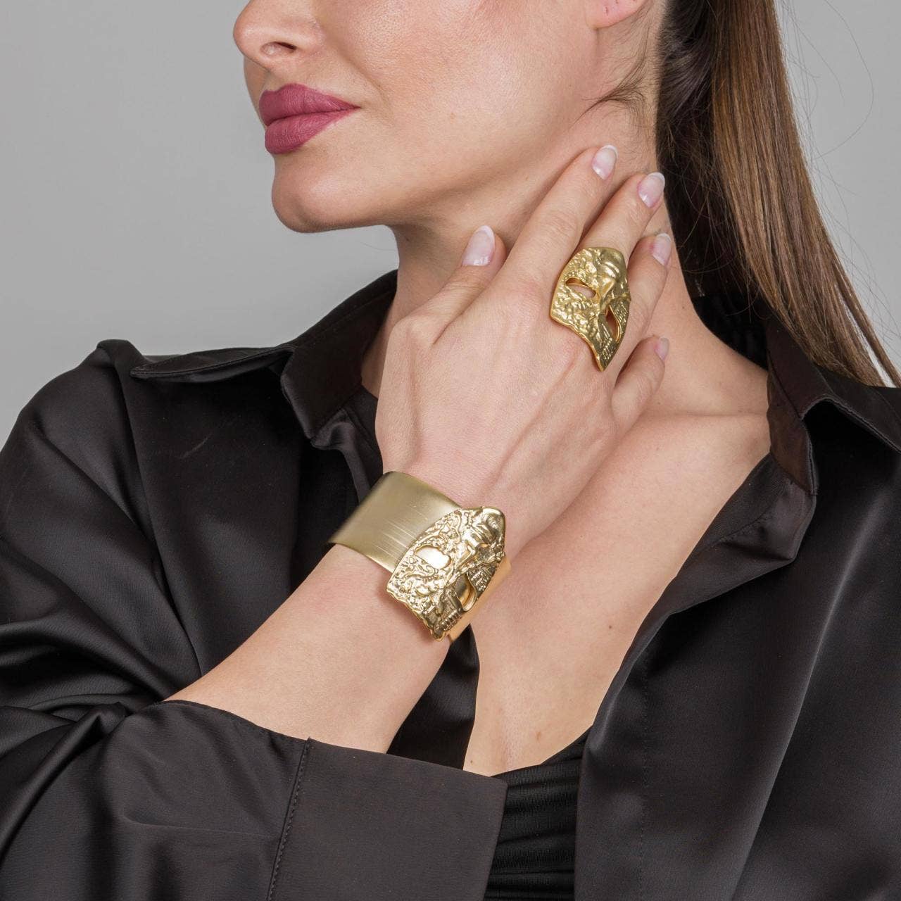 ZeyDor Gold Mask Figure Bracelet Set | Handmade in Türkiye