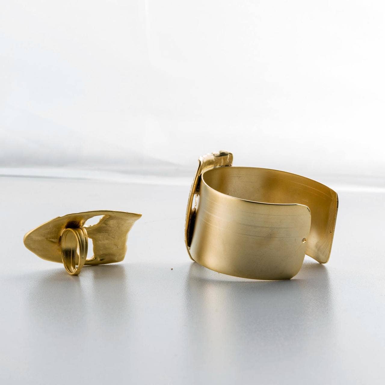 ZeyDor Gold Mask Figure Bracelet Set | Handmade in Türkiye