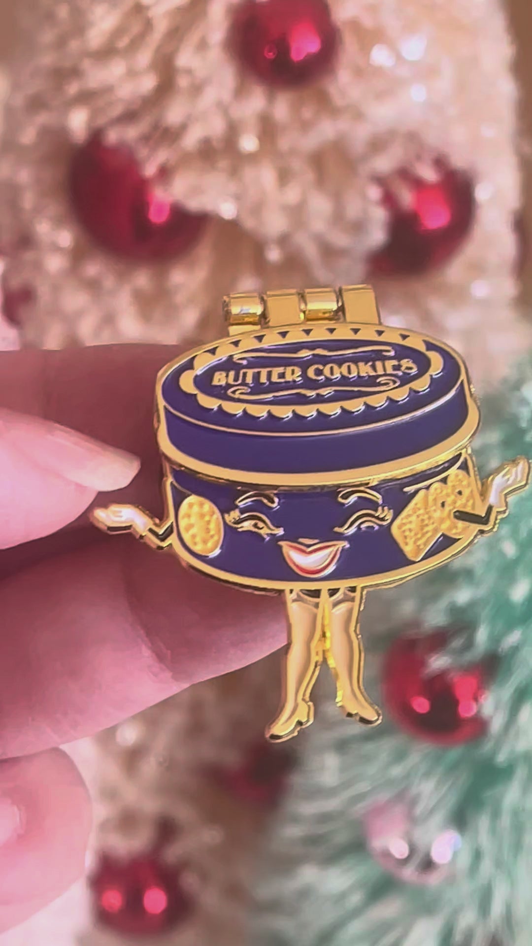 Moving butter cookis enamel pin