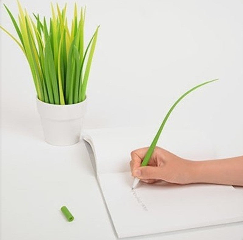 The Grass is Greener Pen Set